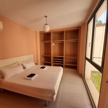 Apartamentos La Creu Bañeres المظهر الخارجي الصورة